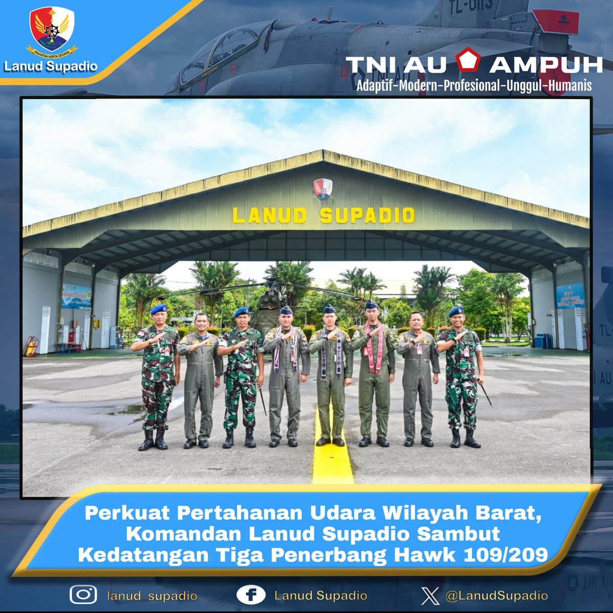 LanudSupadio's tweet photo. *Perkuat Pertahanan Udara Wilayah Barat, Komandan Lanud Supadio Sambut Kedatangan Tiga Penerbang Hawk 109/209* https://t.co/qFBVHAa8bN
