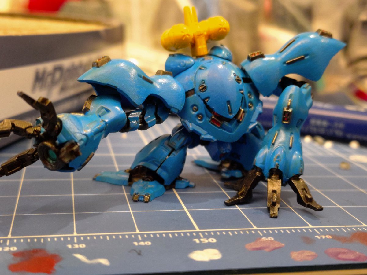 bisusan's tweet photo. 三連休の模型活動
最近のガンプラはモールド細かくてジジィには見えねぇんだ… https://t.co/IWtHCW7Ikb