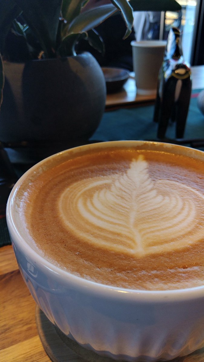 寒いですねー
カフェラテでひと息