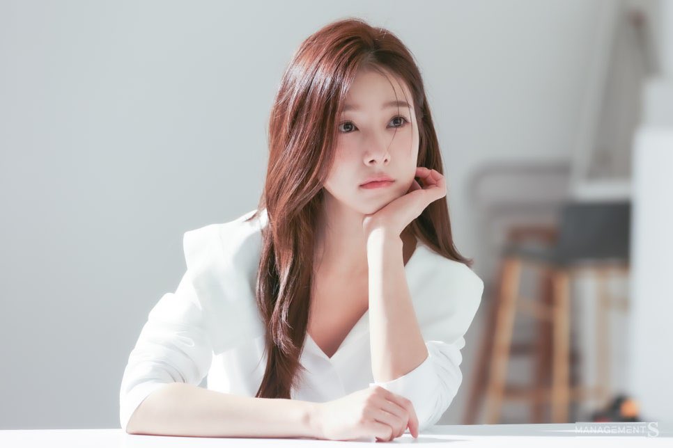 socun89_'s tweet photo. 새 프로필 비하인드 컷
Behind the cut for new profile 🤍 *1
#KimSoEun #김소은 #金素恩 #ManagementS #매니지먼트에스 #매니지먼트S https://t.co/rSlP9WKgy6