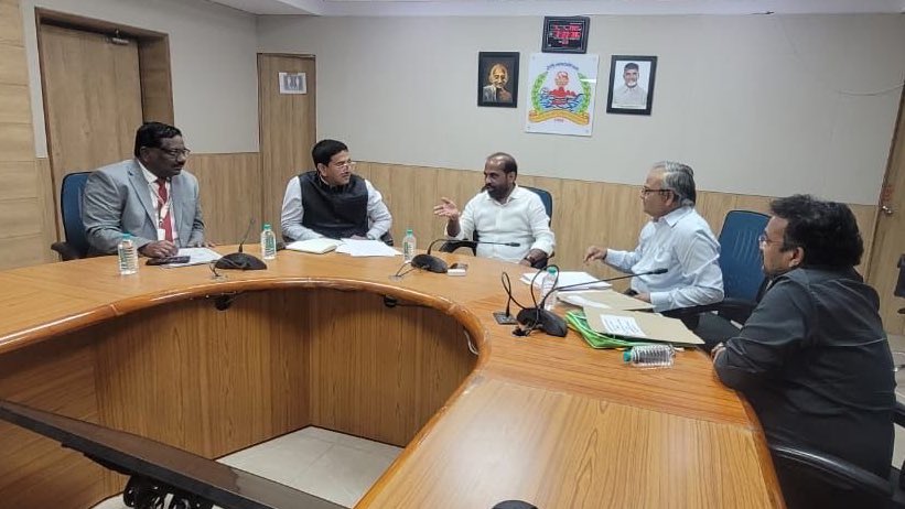Boddepalliraghu's tweet photo. Took part in the Andhra Pradesh Medical High Power Committee meeting with Hon’ble Health Minister @satyakumar_y Garu along with the Principal Secretary (Health), NTR University VC &amp; Director of Medical Education, AP

@ncbn @PawanKalyan @naralokesh
@JanaSenaParty @JSPShatagniTeam https://t.co/W87fJAeUbl
