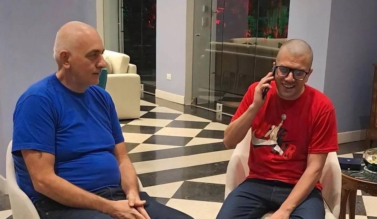 siriomerenda's tweet image. Alberto Trentini e Mario Burlò in una foto storica presso l'ambasciata italiana in Venezuela...
finalmente liberi!
ah, il Governo italiano prenderà il merito, ma non c'entra niente (come +volte sostenuto dalla mamma Armanda)...
tanto dovevo
#AlbertoTrentini #Venezuela #12gennaio