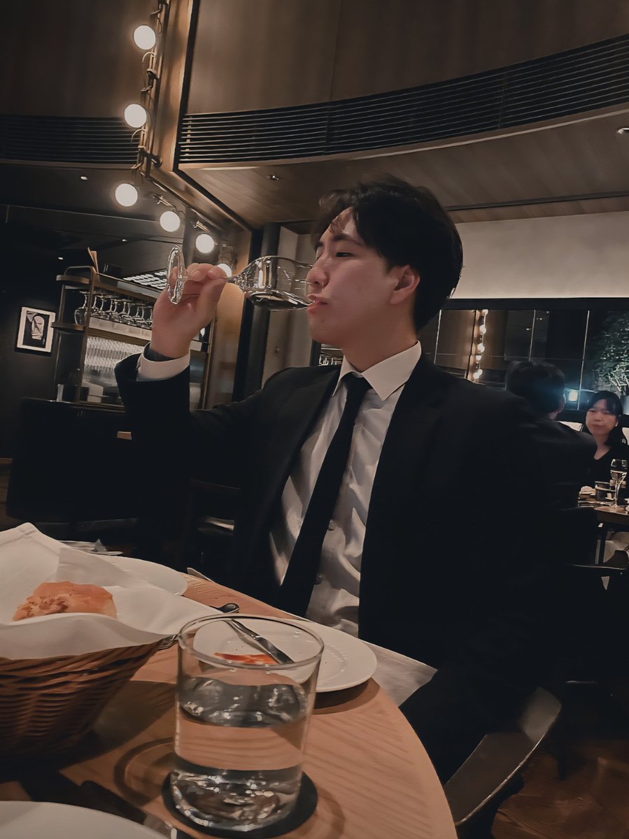 K_YAC_TK's tweet photo. 도쿄 친구 구해요... https://t.co/cOQzoHux3v