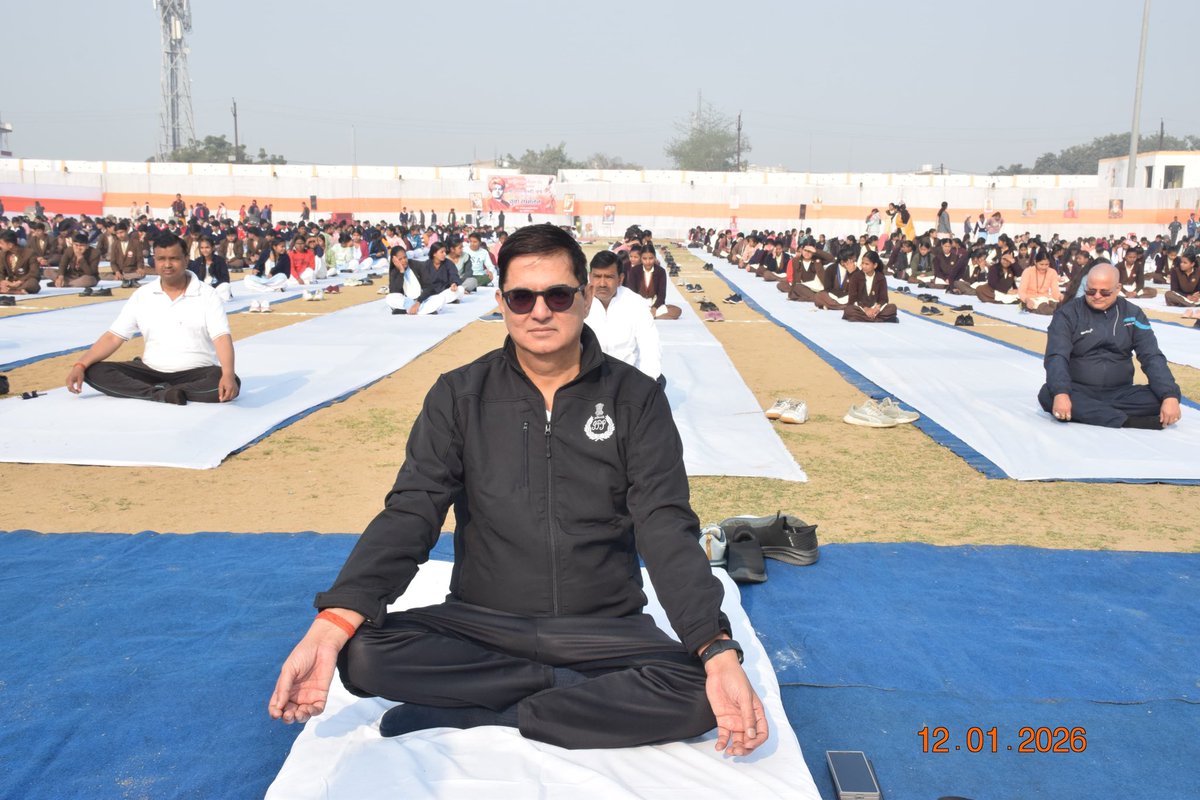 स्वामी विवेकानंद जी की जयंती राष्ट्रीय युवा दिवस पर कार्यक्रम का हुआ आयोजन

राज्यमंत्री विधायक कलेक्टर,एसपी ने किया सामूहिक सूर्य नमस्कर

मुख्यमंत्री के उद्बोधन को रेडियो प्रसारण के माध्यम के माध्यम से सुना गया