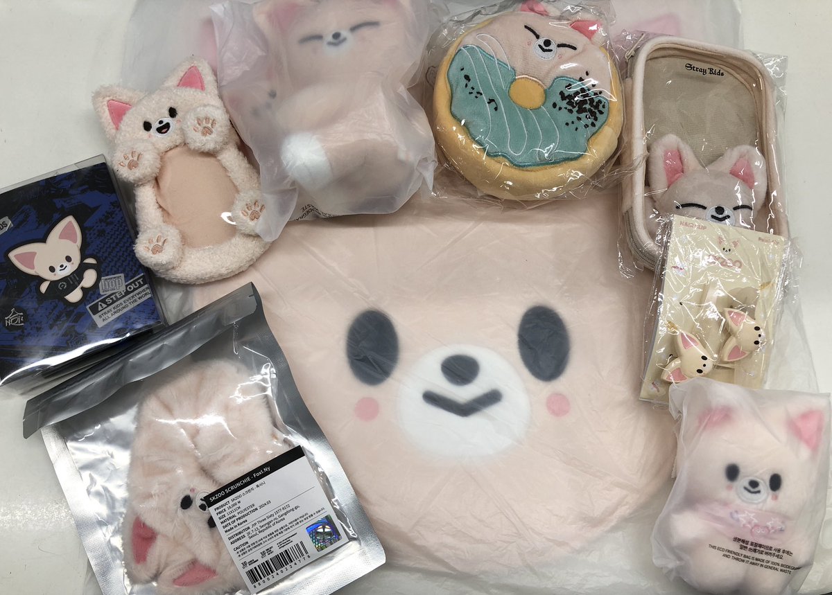 StrayKids StrayKids SKZOO I.N フォクシニーのグッズが纏まって入荷
