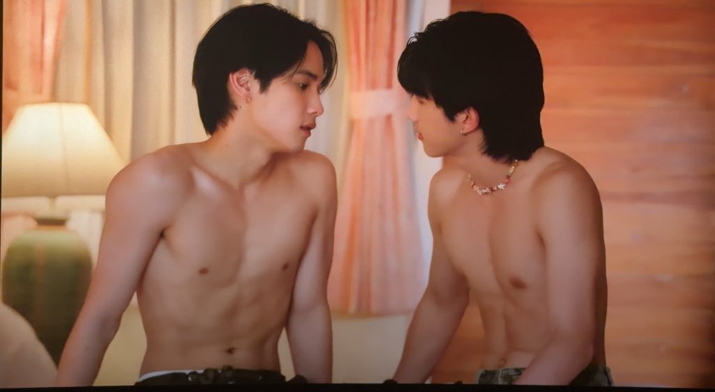 SurfjavaM's tweet image. စားပြီးကြပြီပေါ့ 
@seakeen_myanmar
@surfjavamyanmar
@Keen_aquarium05
LAST EPISODE OF H2H  

#H2HSERIESFINALEP