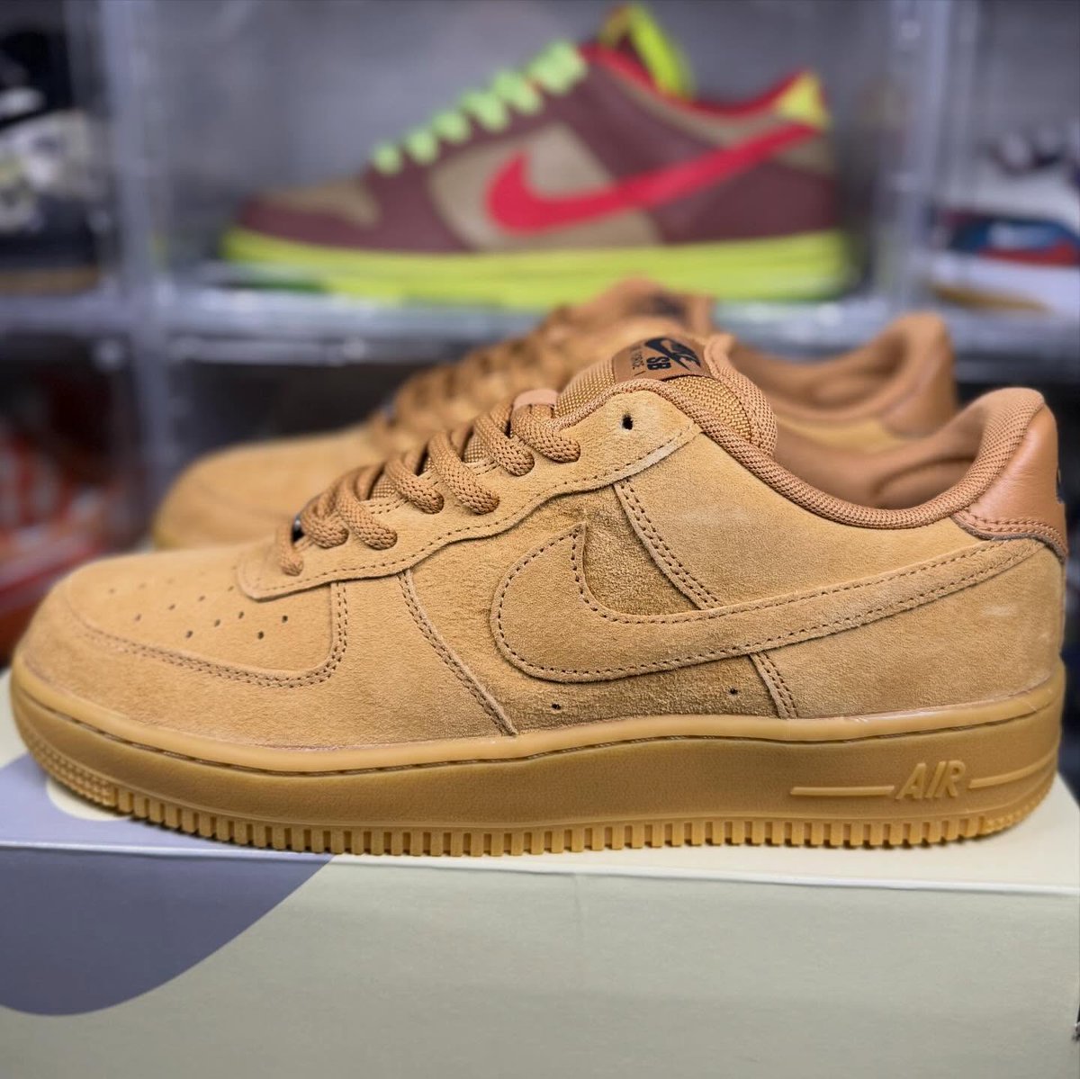 fullress's tweet image. 【2026年 夏 発売予定】
NIKE SB AIR FORCE 1 (ナイキ SB エア フォース 1)
&amp;lt; 「NIKE SB」と「AIR FORCE 1」を融合したハイブリッドモデル &amp;gt;

・"Flax" [HM8517-200]

&amp;gt;&amp;gt; fullress.com/nike-sb-air-fo…