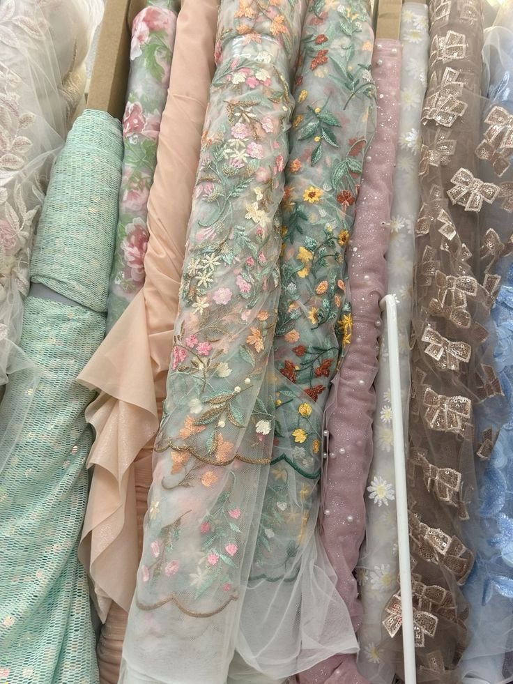 archivedlooks's tweet image. Rolls of pretty fabric ♡