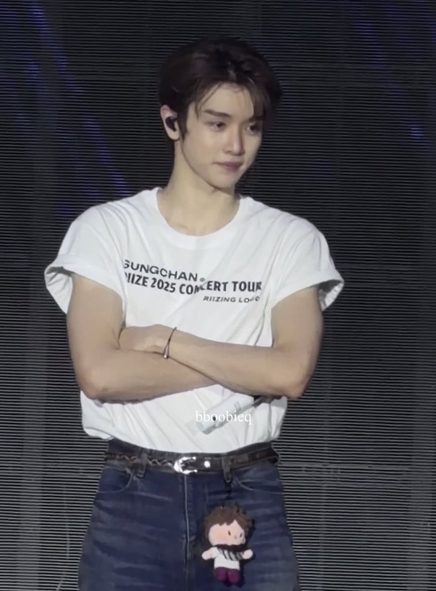 bboobieq's tweet image. the front                                         the back