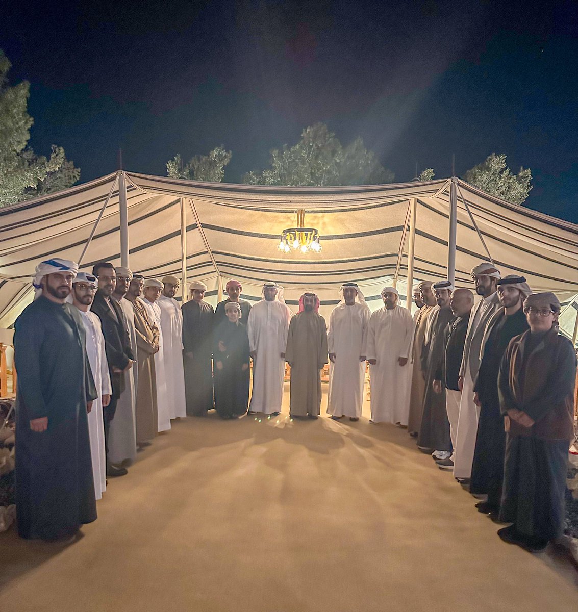 binhamgroup's tweet photo. نظّمت مجموعة بن حم عشاءً لموظفيها في إسطبلات بن حم بمنطقة بدع بنت سعود، وذلك في أجواء ودّية عكست روح الأسرة الواحدة، وأسهمت في تعزيز التواصل بين الإدارة والموظفين. https://t.co/F6ckx4RIW6