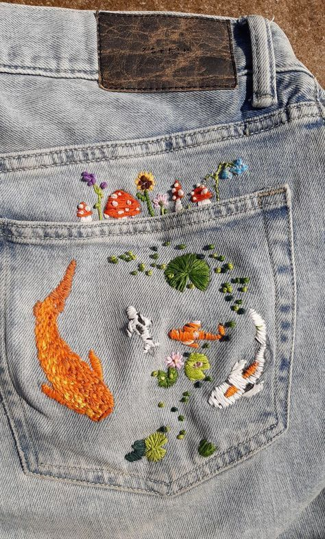archivedlooks's tweet image. The embroidery on these pairs of jeans!! So cute
