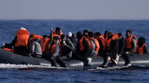 WallStreetMav's tweet image. UK Prime Minister Keir Starmer wants to send troops to Ukraine to fight the Russians. He wants to send troops to Greenland to fight the USA.

But he won't send the British Navy to defend the English channel from inflatable boats with thousands of Muslims invading England.