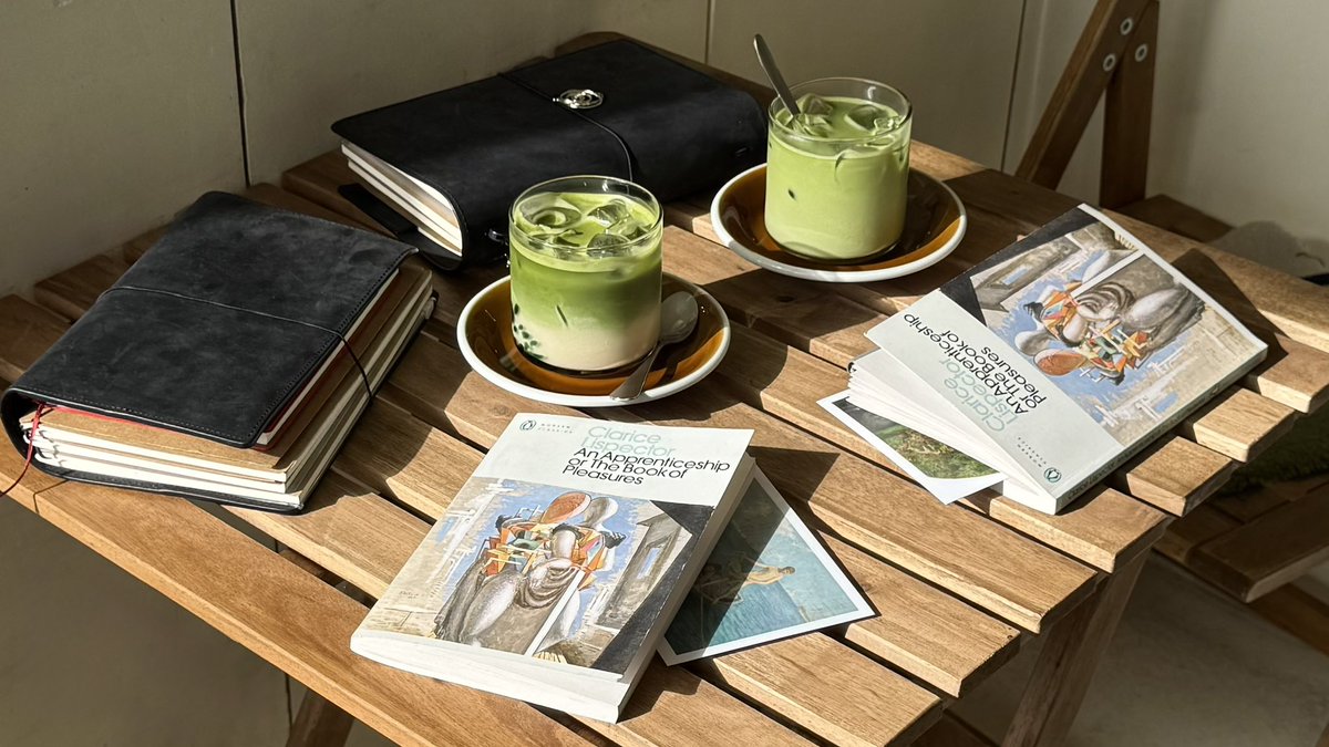 adorewordss's tweet image. reading date