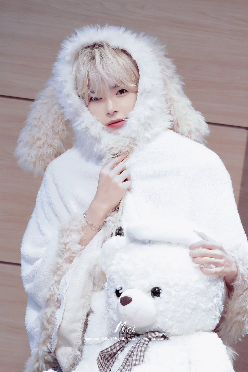 Moishiro1Shiro's tweet image. 251012 

#성한빈 #SUNGHANBIN #成韩彬 #ソンハンビン #ZB1 #제로베이스원 #ZEROBASEONE