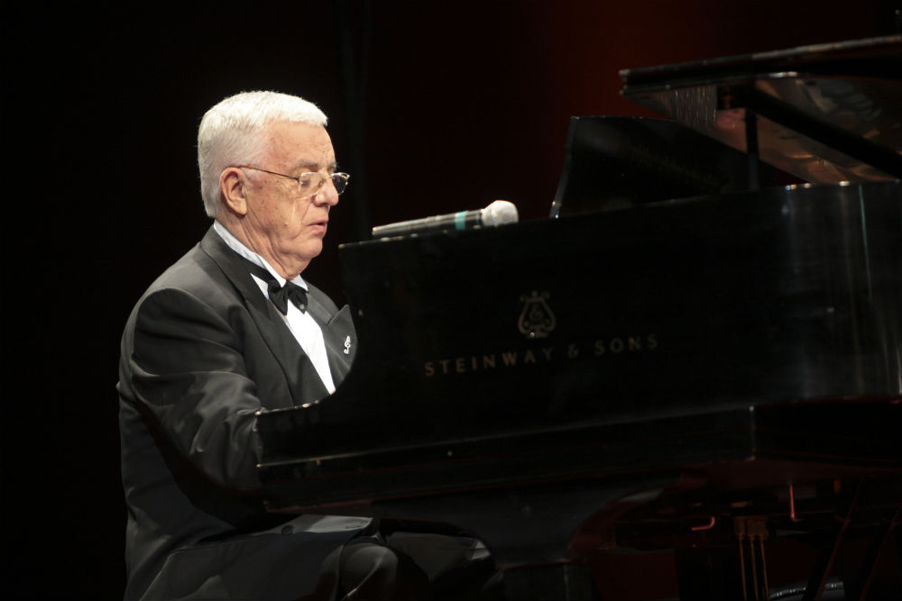 A very happy birthday to Latvia's national treasure, composer and pianist Maestro Raimonds Pauls who turns 90 today 🎉

🎹 <a href="/MaestroPauls/">Raimonds Pauls</a> works bring together Latvian folk music, jazz, blues, rock’n’roll, French chanson, German schlager. He has performed around the world and