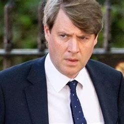 latimeralder's tweet image. This is Chris Skidmore  

He was a Tory MP.  And briefly a Minister.  

He passed #NetZero into our laws after no proper debate, no vote, no public consultation. Without either a plan or a budget or any idea how to do it

 He's no longer an MP.

Instead he's running a company…