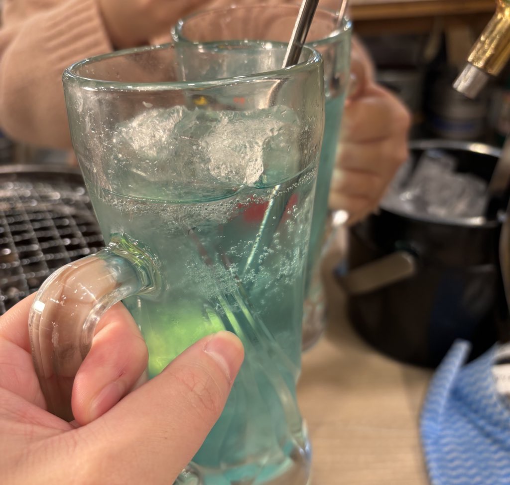 Xijx_l's tweet photo. 今週末の3連休も月でした https://t.co/wl389ZLyEn