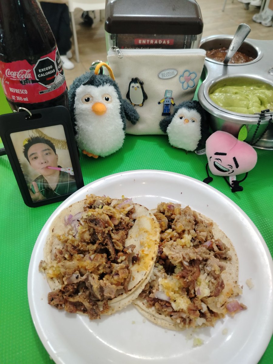 alhexpaez's tweet photo. @DOHKYUNGSOO_X ¡Feliz Cumpleaños! Para celebrar el menú fue Tacos de Tripa 🌮🌮  Estaban deliciosos ya que fueron en honor al cumpleaños de Kyungsoo 🤍✨ https://t.co/RRTp5P78t3