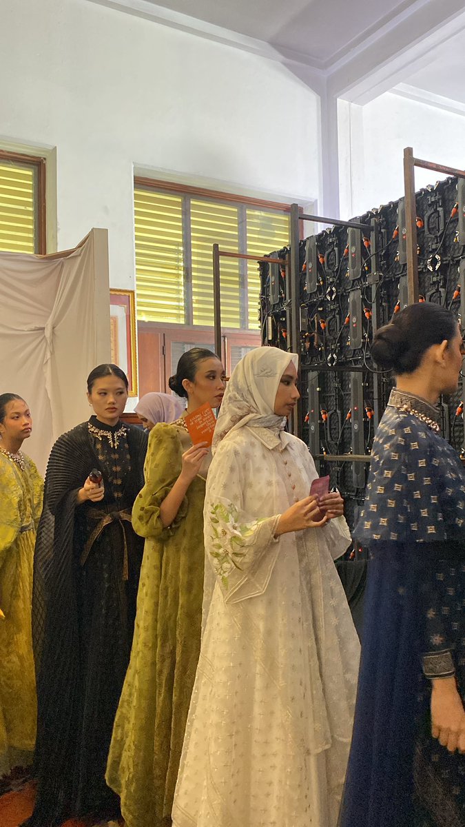 UI Fashion Week 2026 tweet media