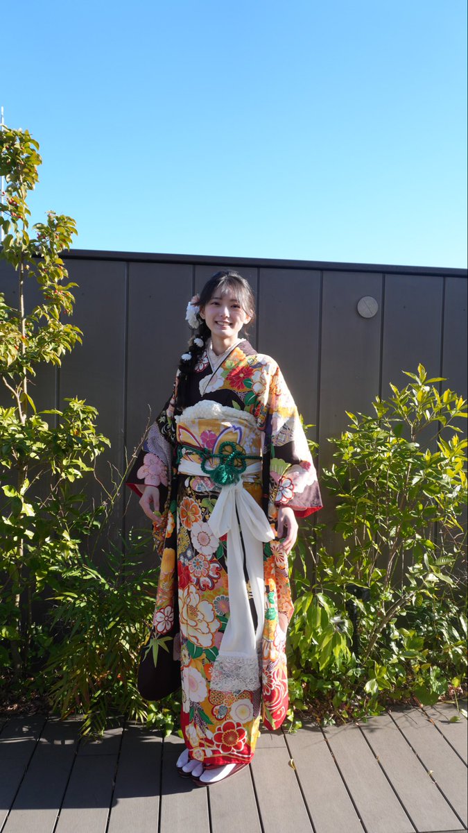 aori_LARMESTONE's tweet photo. 10代最後に素敵な振袖写真撮ってもらったよ📸👘 ♡

 #アイドル  #アイドル準備中  #���ルスト
 #振袖  #成人式 https://t.co/GrL7Pbx1cb