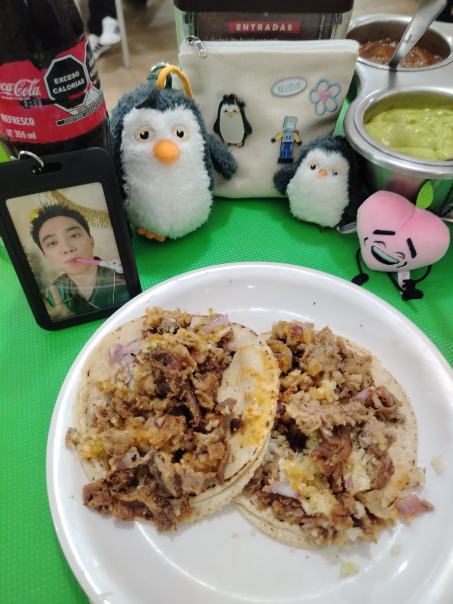 alhexpaez's tweet photo. Fui con @zzi_charles por unos tacos de tripa 🌮 para celebrar a lo grande el cumpleaños de @DOHKYUNGSOO_X HBD my love 🎂 la mejor comida para celebrar al mejor de todos 🤍✨
#도경수 #DOHKYUNGSOO
#AllrounderKyungsooDay
#HappyKyungsooDay
#해피_경수데이_2026 https://t.co/Muqzd5EBOP