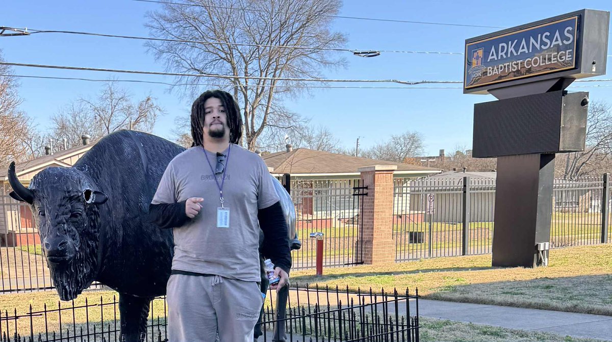 Coach Russ tweet media