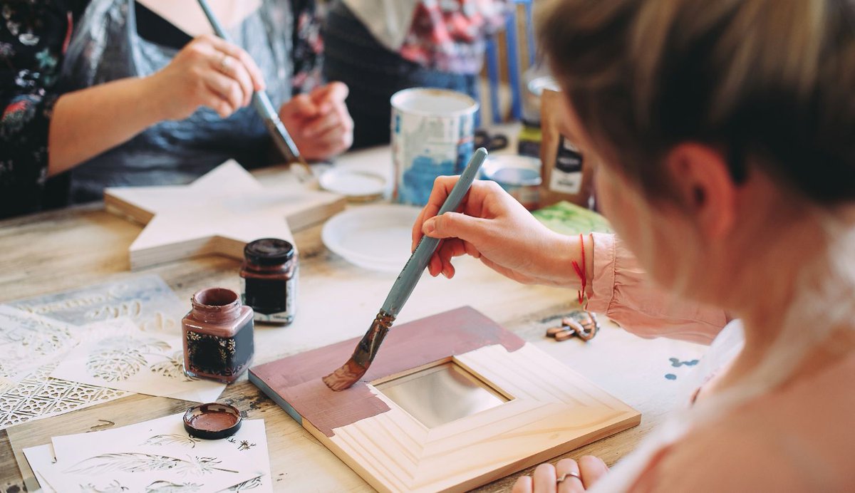 alwcymru's tweet image. ♻️ Join our Mixed Crafts &amp;amp; Upcycling online course to create unique, functional pieces while helping the planet.

🗓 Starts Wed 26 Jan ⏰ 10 a.m. – 1 p.m. (4 weeks) 💻 Online

adultlearning.wales/course/57660-e…

#Upcycling #MixedCrafts #Sustainability #AdultLearningWales #Crafting