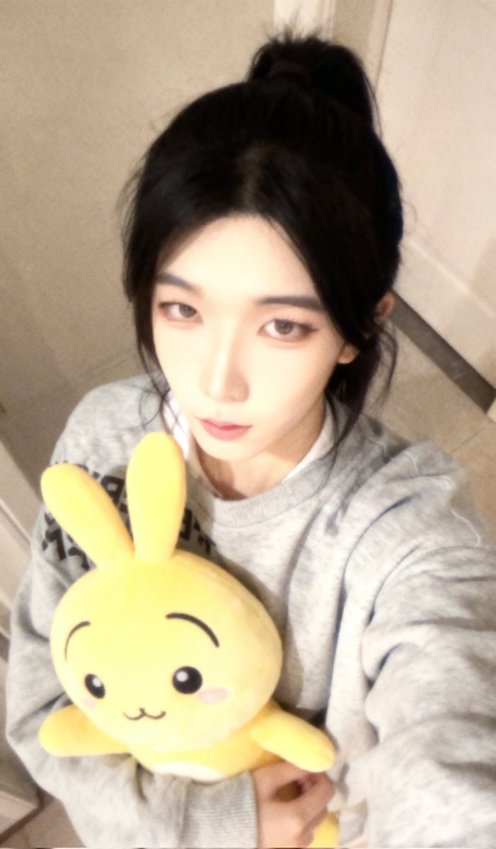 在你的鼻孔鸟鸟~~~
#男娘 #男娘母狗 #ts #男娘改造