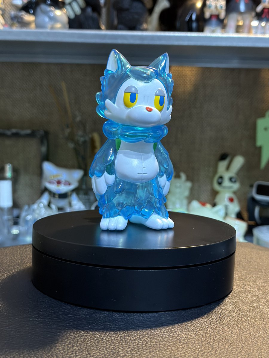 おおかみくんゲームブルー開封しました🎮 めちゃくちゃ綺麗な青。 青三