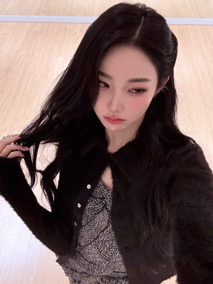 triplescosmos's tweet image. Wink~

#tripleS #트리플에스 #トリプルS
#トリプルエス #トエス
#Xinyu #신위 #シンウィー