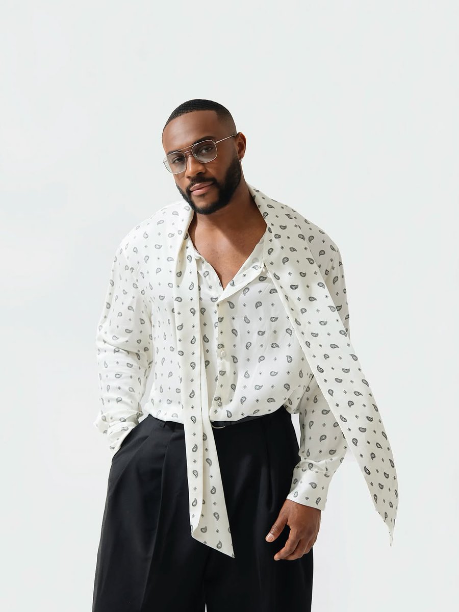 nbgafrica's tweet image. Nobody rocks an outfit better than Kola. 🍂

#nbgcelebs #kola #BBNAIJAS10