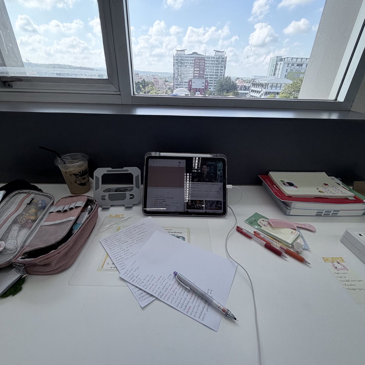 jasmineflae's tweet image. #moonediary 🪽💪🏻