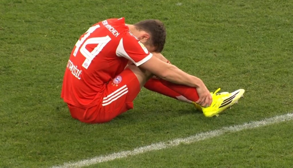 Gazpachen's tweet image. La lesión de Stanisic pega más de lo que se ve en una primera instancia.

La regularidad del croata no te la da Guerreiro y aún le falta a Davies para volver.

Se vienen las definiciones de temporada y Bayern no tiene tanto fondo de armario. Es la única mancha de esta temporada.