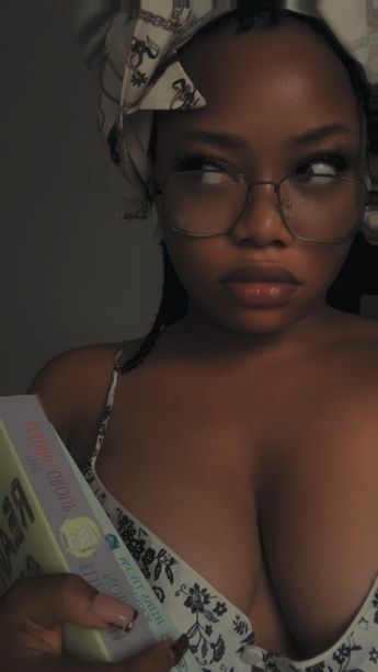 QUINN ° tweet media