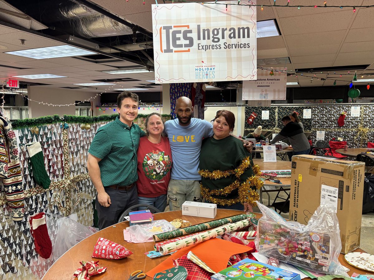 IngramExpress's tweet photo. 2025 was full of opportunities to showcase Nashville and the amazing impact of some of our local foundations and community organizations that provide so many individuals and families with resources, inclusion, hope, and peace of mind every year!
@DownSyndromeTN @youthvillages https://t.co/iEp0OjfFW2