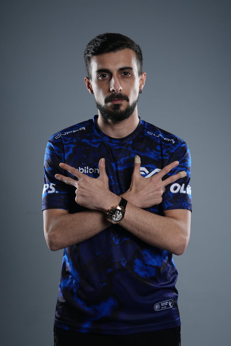 FF deminatiX tweet media