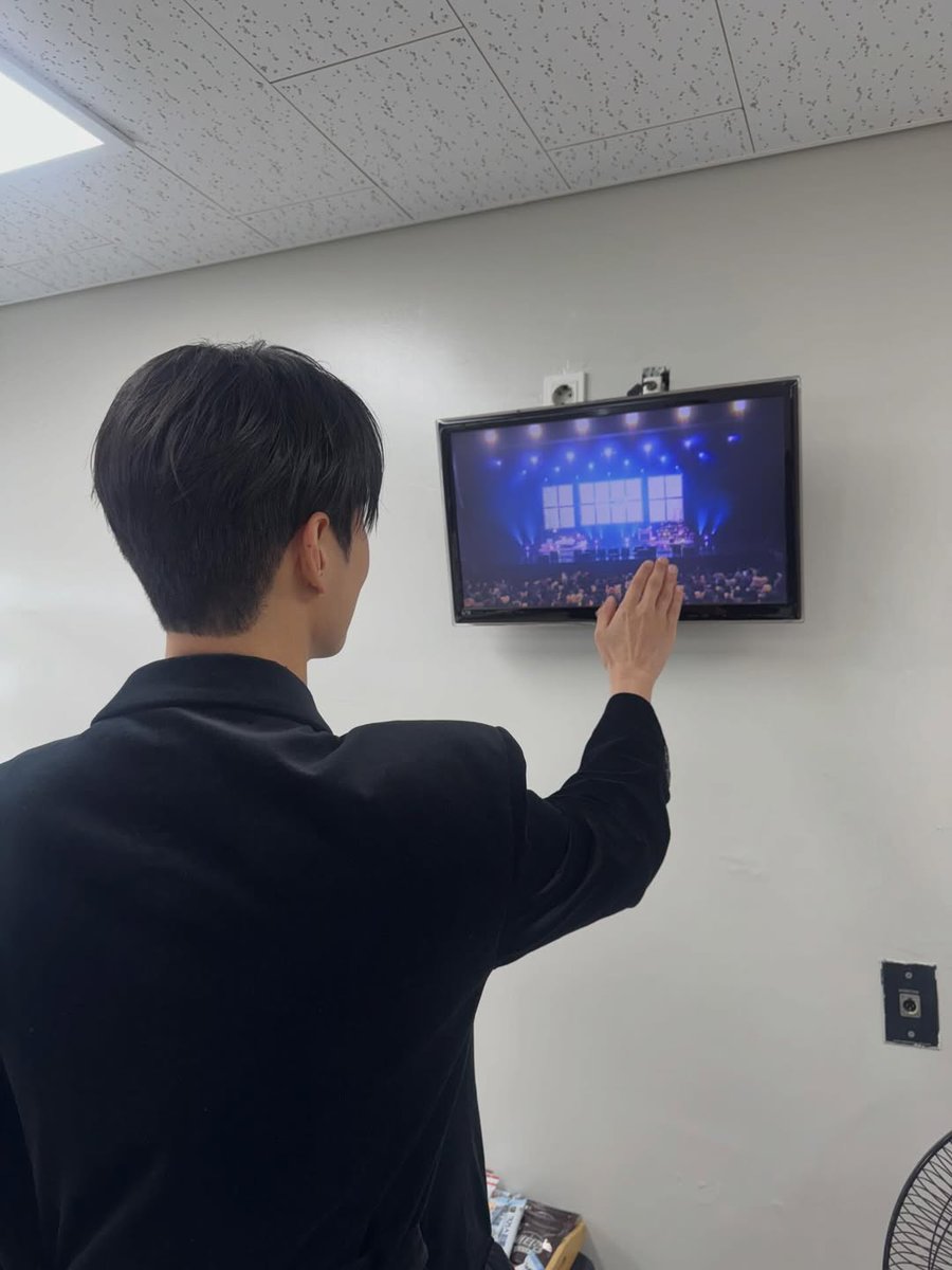 서함시🤍
나도 서함이 보고 싶어🥹🫳🏻