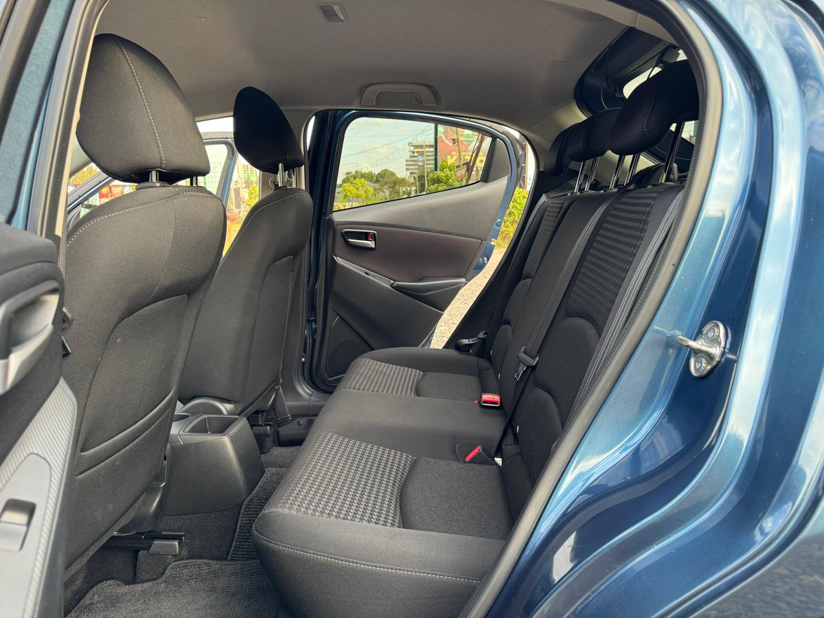 EnvogueAuto's tweet photo. To start off the year, we have this newly cleared 2018 Mazda Demio XD. 1500cc turbo diesel. Asking price of 1.375M. Hit us up if you're in the market for a new car this year. https://t.co/KkKnQUm9OW