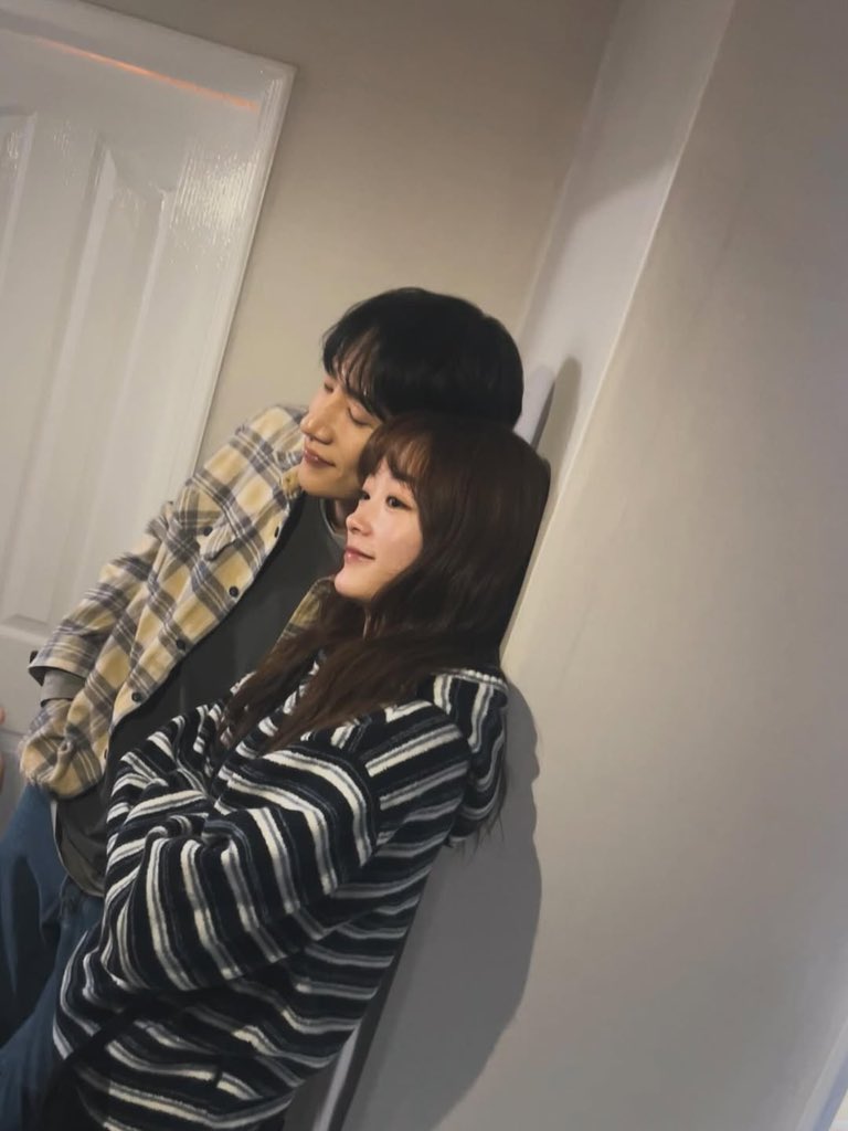 sprinkleflakes's tweet image. kdrama God we need noh sanghyun and lee yoomi in 16 episodes kdrama bc we cant waste this chemistry. a 7 minutes mv wont enough