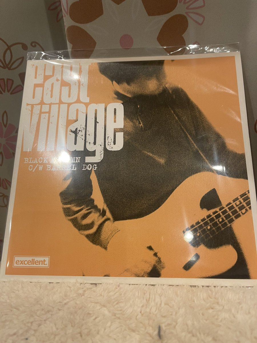 6ixtoo .duration レコード　　ナンバー1/1000 渋谷の前に御茶ノ水に寄ってレコード数枚買ってきた。