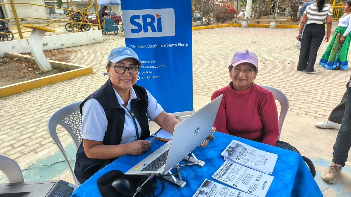 SRI Ecuador tweet media