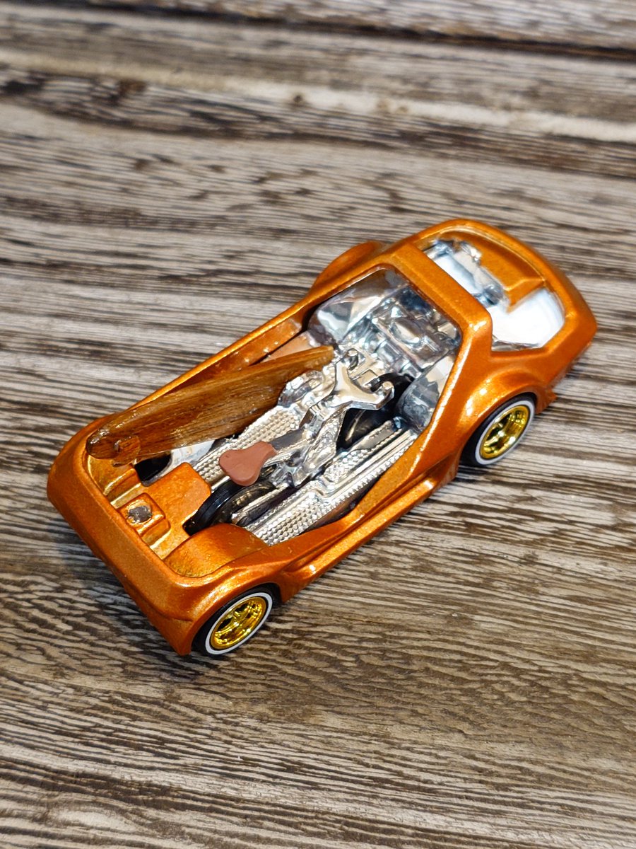 yasuoSu70339660's tweet photo. 連休最後の新作✨
DEORA Ⅲ
ボードをリアルウッドにして
ホイール交換の、お手軽カスタム
#DEORA
#ホットウィール https://t.co/bKJ6Be55Vw