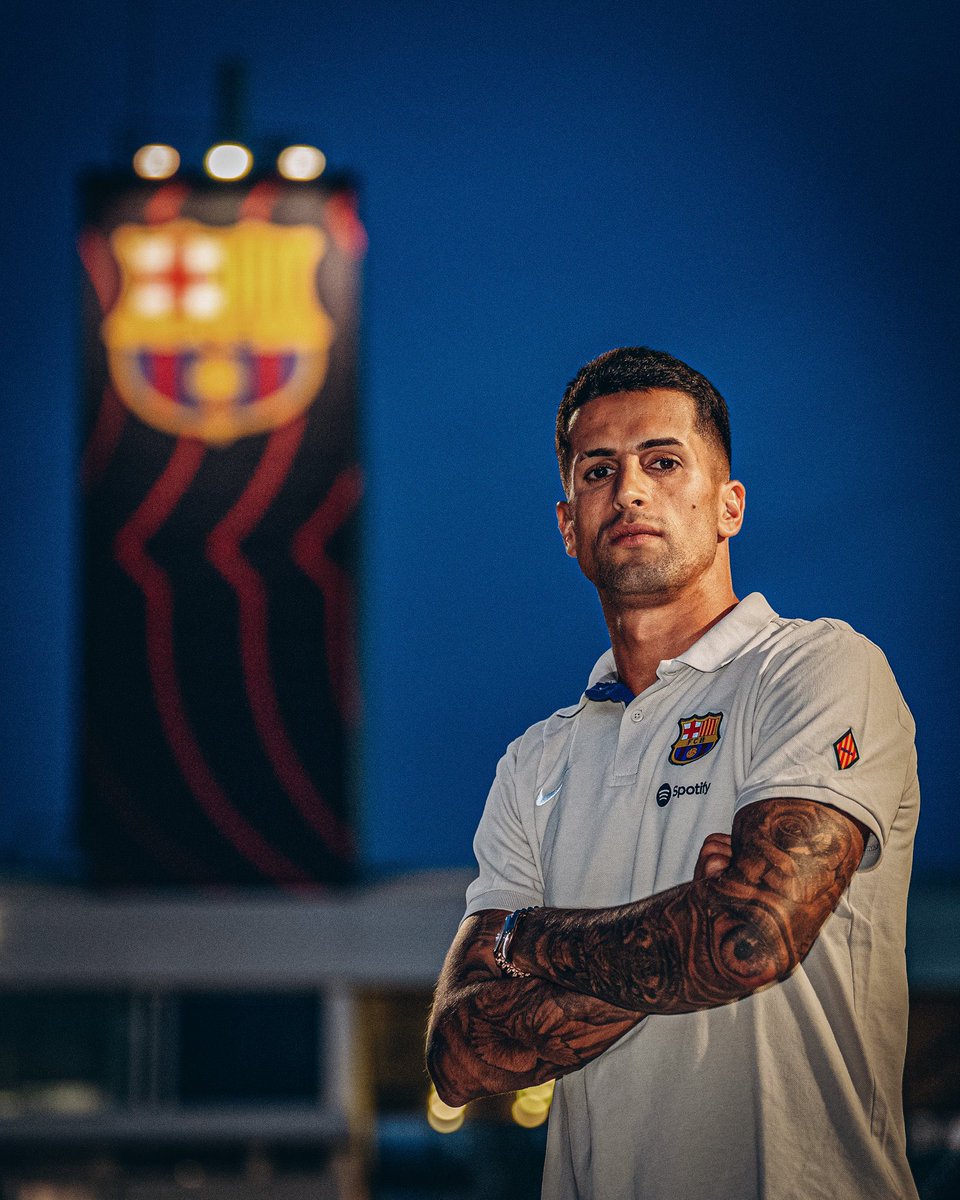 🚨カンセロは、正式に契約を締結するためにバルセロナへ向かっています