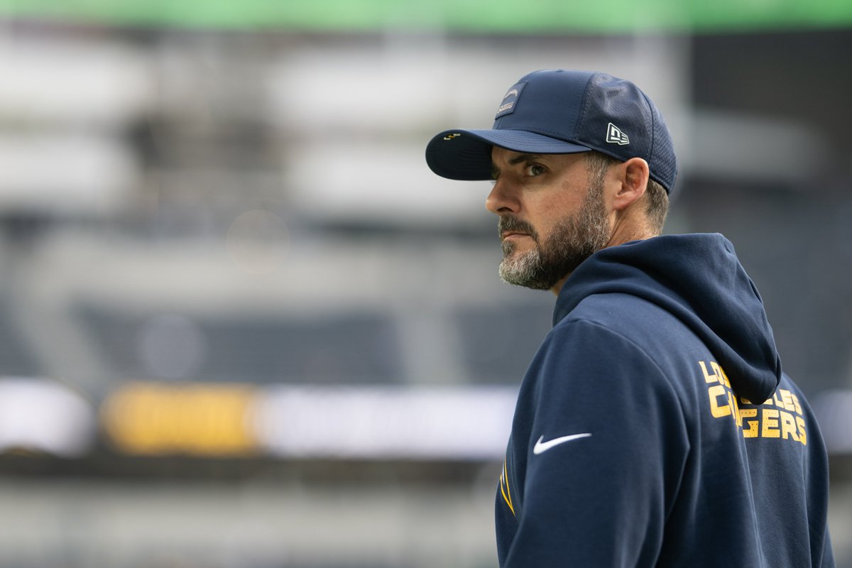 RapSheet's tweet photo. The #Ravens are requesting to interview #Chargers DC Jesse Minter for their vacant HC job, source said. An potentially important candidate.

Baltimore will interview former #Commanders OC Kliff Kingsbury and #Dolphins DC Anthony Weaver today. https://t.co/wcwc9Tw1hY