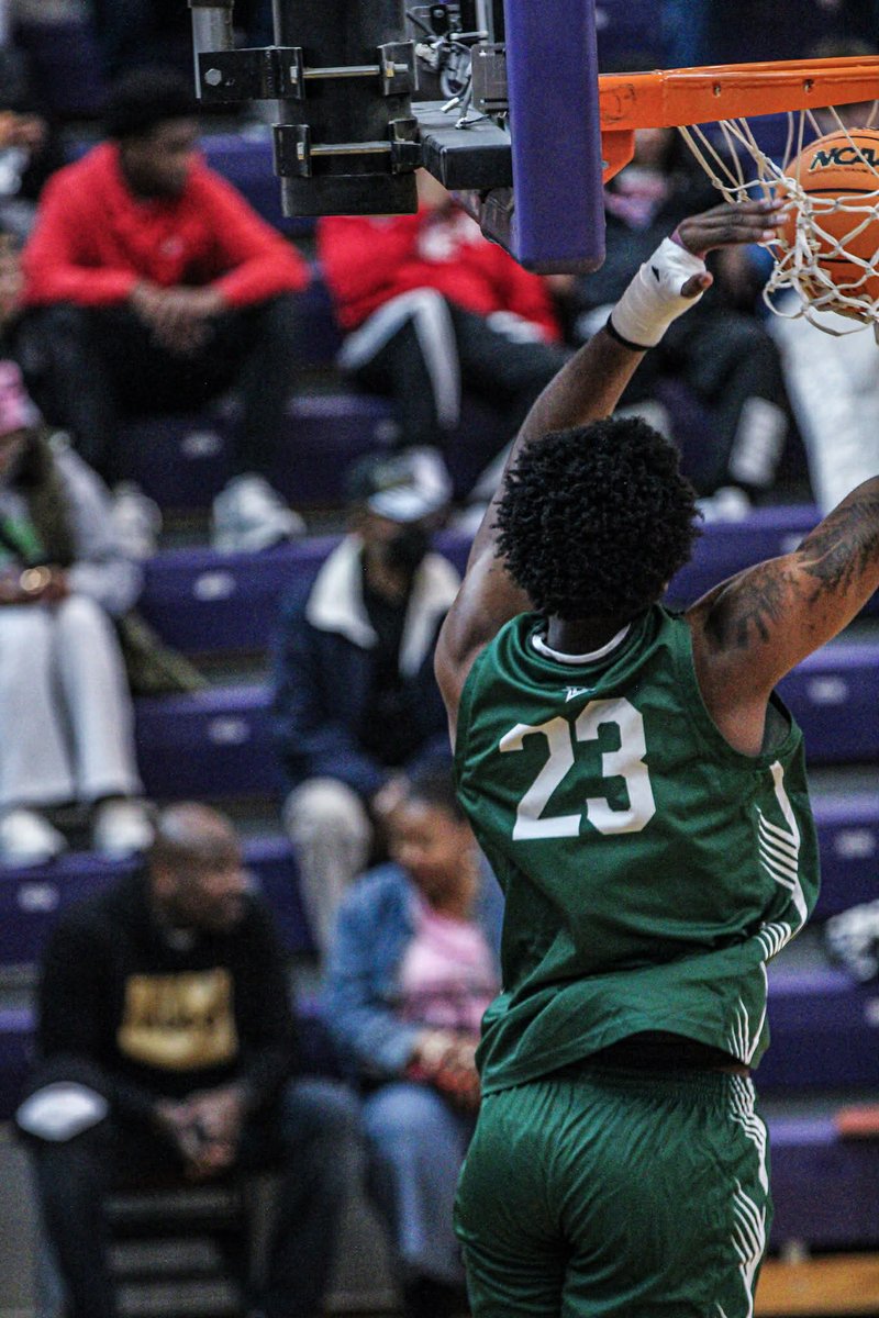 Dylan_L_Twitty tweet media