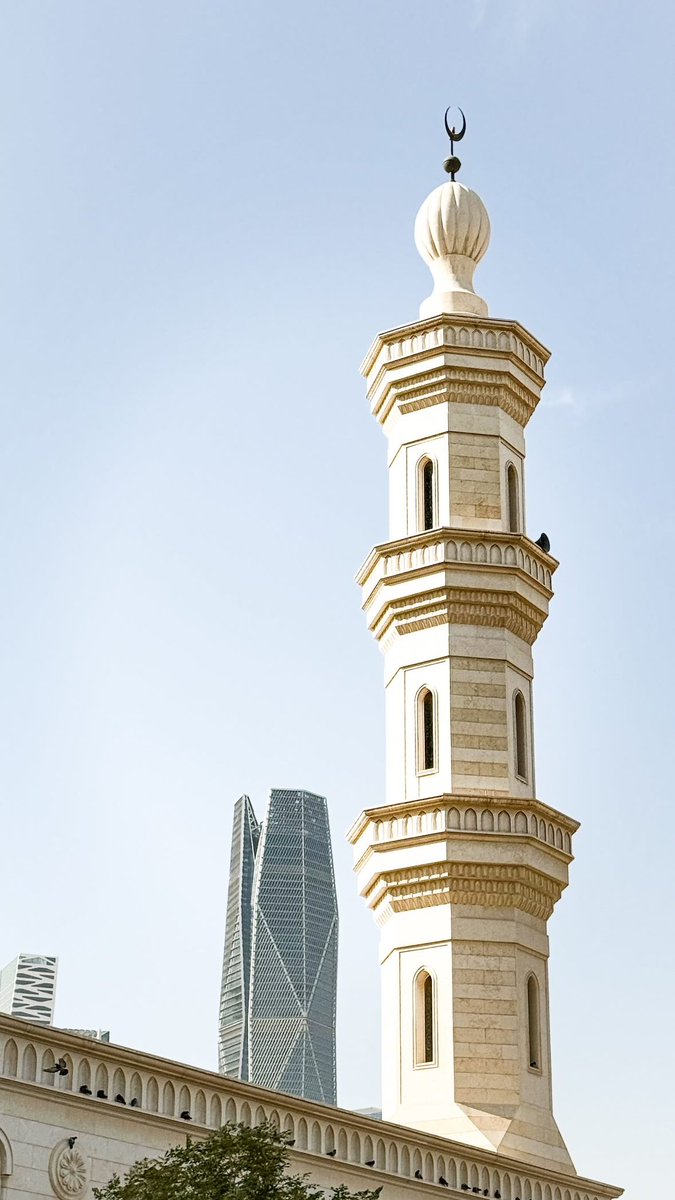 Meshal tweet media