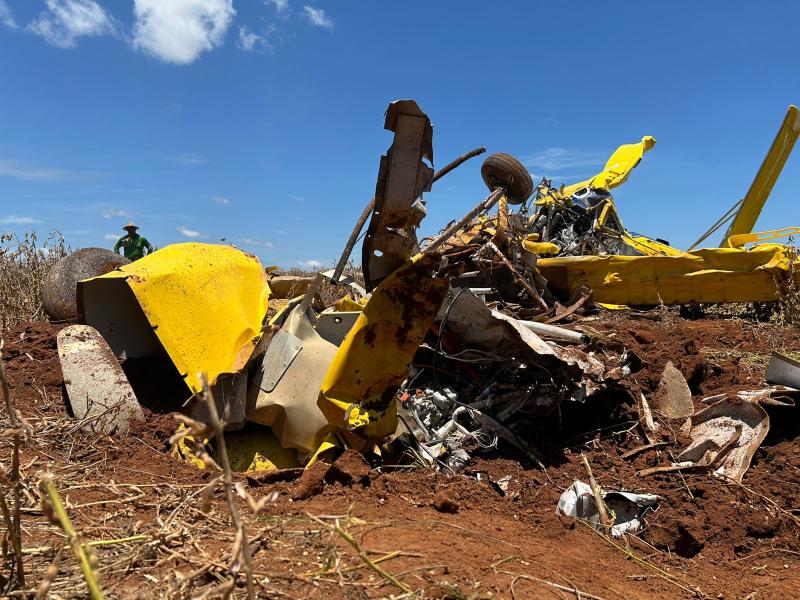 ivancp25's tweet photo. #AccidenteAéreo mortal de un #AirTractor #AT502B de fumigación agrícola, en #Groslândia, entre los municipios de #LucasDoRioVerde y #Tapurah, en #Brasil 🇧🇷. Se estrelló en un campo y quedó completamente destruido. Su piloto, Elessandro Nunes dos Santos, murió. 1 muerto. 09-01-26 https://t.co/Z5wQDmhztv