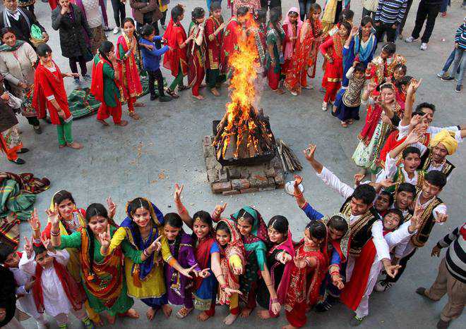 ParveenYograj's tweet photo. LOHRI SPECIAL -#lohri is one of the major festivals of the #Dogras. Believed that festival has its origin from Punjab, is limited to the story of Dulla Bhatti, with a history ofew hundred years. But origin of Lohri goes back further than that, roots connect it to Dogras. On Lohri, people eat sweets. dry fruits such as mungphali, gachak, ryori, jaggery, dates, songi, chhuare etc. ,distribute them among relatives and friends Family with new marriage or a child whose first Lohri it is, their family members distribute above-mentioned stuff in whole village The history of Lohri can be related to #Mahabharata period, when Arjuna attacked the area of today’s Kishtwar. It is said that at that time, Lohit Nag, expecting help from Devraj Indra and other gods, ignited a huge fire on the last night of the month of Paush but there is another reason behind the celebration of this day as a festival. It was the Shastri/Dogra Samvat year 1087, approx. 4211 years ago, when King Brahma Prakash was on throne of Jambu (Jammu). He was entitled to great title of Durgareshwar because of his bravery and love for his people. His reign saw many ups and downs. In that year, a strange situation arose where, due to combination of seven planets in Cancer, there was lot of upheaval in world, in many places, sunlight almost disappeared. Due to incessant rains, crops were damaged, there was loss of life & property. Winters in Poush became so harsh that they became unbearable for people. In order to mitigate this, people expressed their humility to all stars & planets by lighting a fire ,prayed to Dev Raj Indra & Surya Dev to not punish them any further. On last day of Sagittarius, which happened at end of the month of Pausha, Dogras under the command of their Durgareshwar, lit a great & huge fire ,with help of Jogi-Chelas, they awakened gods , conveyed their message to Indra Dev & Surya Dev. On this day, Dogras made an offering (Tricholi) of jaggery, rice, sesame etc. to Agni Dev & with effect of which as month of Magha progressed, Surya Dev showed his grace &relieved the people from severe cold and Indra Dev also gave rain. From that day on, it became a custom that last day of Paush would be celebrated as a festival every year so that they would never have to be deprived of the grace of Indra Dev and Surya Dev. Lohri, literally meaning “to light up,” tells whole event of its history.Festival later spread to other places associated with Dogras, such as Punjab & Sindh. It reached these areas because of Raja Jam Prakash, son of Brahma Prakash, who was a very strong warrior & had taken these areas under his control. His influence was such that whoever ruled Sindh for a long time used his title ‘Jam’ & there Lohri was called Lal Loi.
King Jam Prakash made one of his sons Sindh Dev,ruler of Thattha Desh (Sindh), while another son Kishore Indra was made ruler of Durgar Desh.Lohri in Jammu has special significance because of notable traditions associated with it. It includes Chajja making, in which a replica of peacock (Chajja) is prepared. This replica is then carried by young men, going from one house to other Lohri’s Salaami. Other noteworthy act is special Hiran Dance, during which narration of valor of Dogra warriors like Rana Guggu, his associates Jattu-Pattu is main centre of focus. In hilly regions of Duggar, Kud dance is performed, special rituals related to Devtas are executed.Festival whose origin is linked to Dogras, but we are unable to protect our cultural heritage. #HappyLohri2026 to all Dogras .
#DograFestivals #DograHeritage
@ajaykraina @sowmiyasid
@DAkkhar @RijulJK