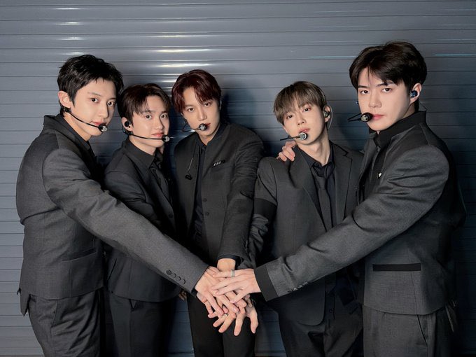 dhkyungs's tweet photo. ͏ 

𖤘  They say that time is the ultimate architect of companionship. 우리는 다양한 계절을 견뎌내었다; yet the resonance of our collective ambition remains as steadfast as ever, you will be so pleased with us.
͏ https://t.co/8TximOlDr3