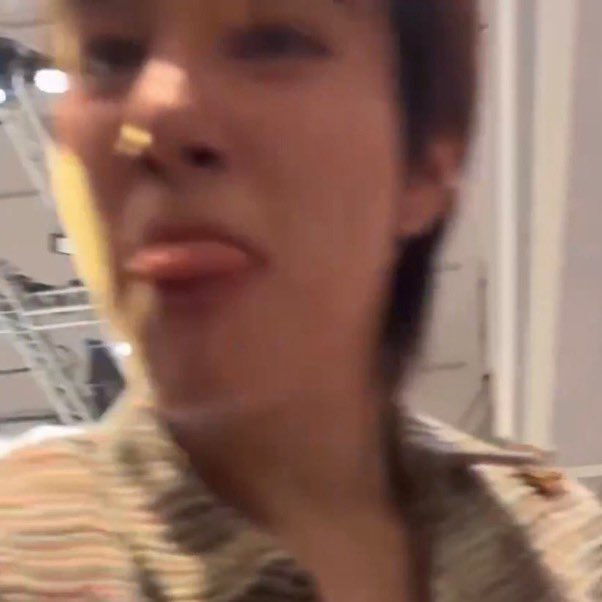 mutexpnd's tweet photo. แน่จริงก็ทนให้ดั้ยเซ่ แบร่ๆๆ https://t.co/JPhE0a9RDd